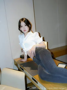 Modern Elegance with Zhi Zhi in XiuRen No.10785: A Chic Office Vibe - image 33