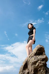 Minimalist Elegance in YiTuYu Art Language Vol.4936 Featuring Model Win - image 8