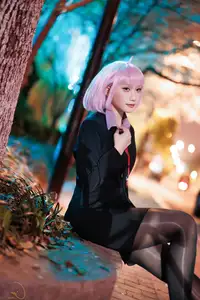 Coser Cien HamanOL: Captivating Pink-Haired Office Lady Cosplay by the City Lights - image 0