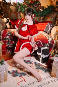 Art Language Vol.6243 Featuring He Tun Fu Zi: A YiTuYu Photography Masterpiece - image 0