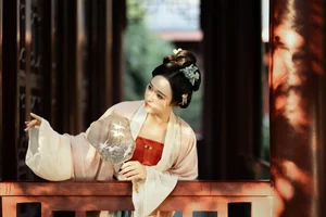 Summer Vibes and Cool Tones in YiTuYu Art Language Vol.6183 Bing Leng De Xi Gua - image 0