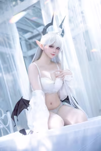 Coser Yu Yu Transforms into Altima Tia: Ethereal White Fantasy Beauty (40P) - image 5
