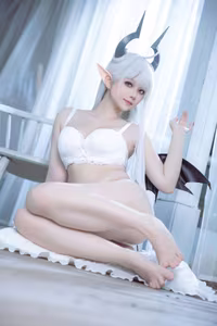 Coser Yu Yu Transforms into Altima Tia: Ethereal White Fantasy Beauty (40P) - image 13
