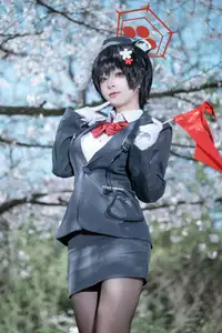 Discover Tsubaki Guide Cosplay by Shi Liang Yu: Charming Elegance Unleashed. - image 13