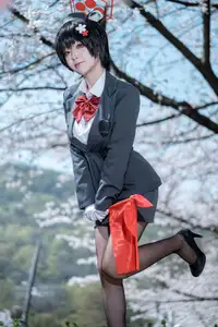 Discover Tsubaki Guide Cosplay by Shi Liang Yu: Charming Elegance Unleashed. - image 9