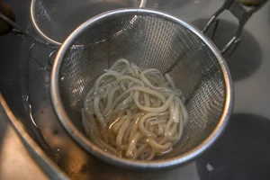 Exploring the Controversial Milk Tea Beef Noodles Trend in Hanoi - image 1