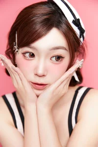 Elegant Portraiture Featuring Carlee Shi 77 Ya - YiTuYu Art Language Vol.7995 - image 1