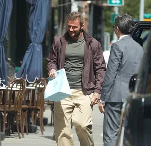 David Beckham and Harper Seven’s Casual Shopping Trip: A Look at Their Heartwarming Father-Daughter Bond and Street Style - image 0