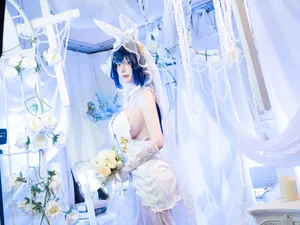 Stunning Azur Lane New Jersey Cosplay: Exultant Snow White Ceremony Bridal Gown by Yi Se Yu - Full Photo Collection and Video - image 2