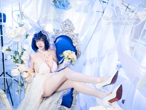 Stunning Azur Lane New Jersey Cosplay: Exultant Snow White Ceremony Bridal Gown by Yi Se Yu - Full Photo Collection and Video - image 1