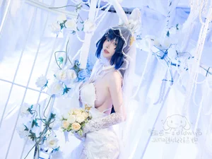 Stunning Azur Lane New Jersey Cosplay: Exultant Snow White Ceremony Bridal Gown by Yi Se Yu - Full Photo Collection and Video - image 9
