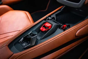 The breathtaking Lamborghini Revuelto in exclusive $9,000 metallic bronze finish - image 7