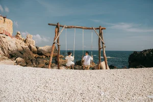 Exploring the Enchanting Coastal Landscapes of Hang Rai: A Must-Visit Destination in Vietnam - image 9