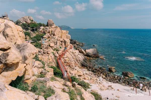 Exploring the Enchanting Coastal Landscapes of Hang Rai: A Must-Visit Destination in Vietnam - image 1