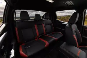 Nissan Navara 2026 Interior: New Class, Modern Tech, Can It Rival Toyota Hilux? - image 13