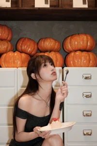 YiTuYu Art Language Vol.7507: Chen Nian Xiao Jiu's Artistic Vision - image 1