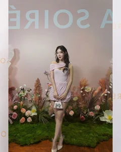 The Timeless Beauty of a Former Teenage Goddess Today - image 1