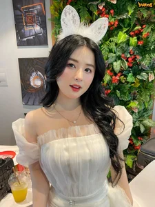 Stunning Beauty of the Tay Ethnic Streamer and Mother of One - image 1