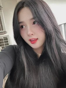 Stunning Beauty of the Tay Ethnic Streamer and Mother of One - image 0