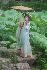 Contemporary Elegance: YiTuYu Art Language Vol.4993 Featuring Mian Mian - image 36