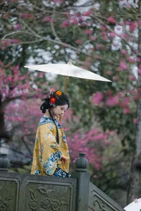 YiTuYu Art Language Vol.7660: A Deep Dive into Contemporary Portraiture Featuring the Elegant Xian Lu - image 4