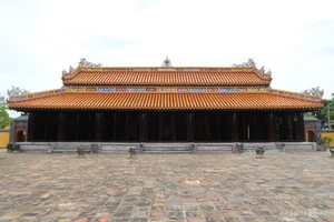The Restored Tombs of Three Nguyen Dynasty Kings in Hue: A Cultural Heritage - image 2