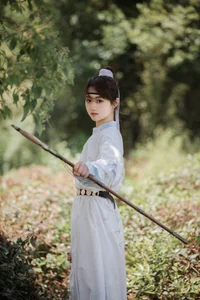 Ling Xiao in YiTuYu Art Language Vol.4517: A Masterclass in Portrait Photography and Aesthetic Grace - image 3