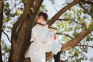 Ling Xiao in YiTuYu Art Language Vol.4517: A Masterclass in Portrait Photography and Aesthetic Grace - image 16