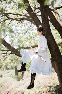 Ling Xiao in YiTuYu Art Language Vol.4517: A Masterclass in Portrait Photography and Aesthetic Grace - image 6