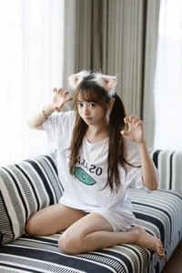 YiTuYu Art Language Vol.10270 Featuring Xiao Yi - 33 High-Quality Artistic Portraits - image 30