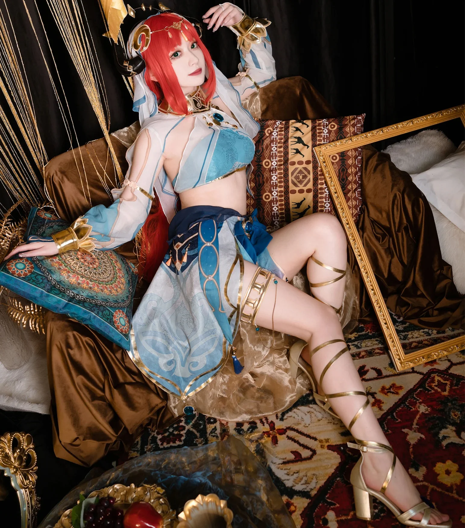 YITUYU Nilou Cosplay: Tao Mo Gong Zi x Brings the Beautiful Nilou to Life