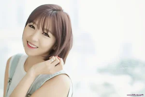 Stunning Lee Eun Hye Photo Gallery: Capturing the Timeless Charm of South Korea’s Iconic Model - image 2
