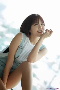 Stunning Lee Eun Hye Photo Gallery: Capturing the Timeless Charm of South Korea’s Iconic Model - image 1