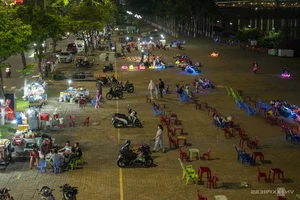 Balancing Tourism and Urban Order: Sidewalk Encroachment Issues in Da Nang - image 10