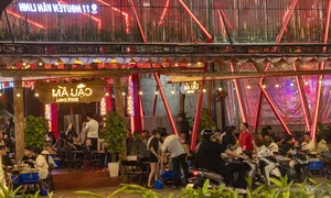 Balancing Tourism and Urban Order: Sidewalk Encroachment Issues in Da Nang - image 3