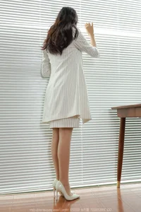 IESS SXJ No.1626 Xiao Jin: Elegant Silk Stocking Fashion and Portrait Gallery - image 46