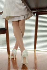 IESS SXJ No.1626 Xiao Jin: Elegant Silk Stocking Fashion and Portrait Gallery - image 78