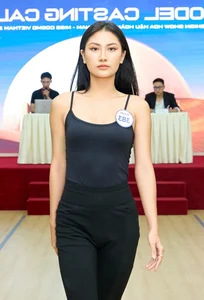 The Radiant Daily Life and Natural Beauty of Miss Phuong Linh: A Visual Journey - image 5