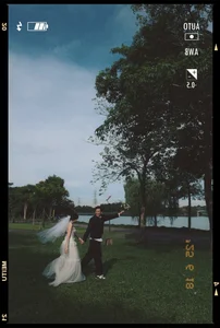 Thanh Chung and His Stylish Wife Share Sweet Moments: A Glimpse into Their Romantic Life - image 9