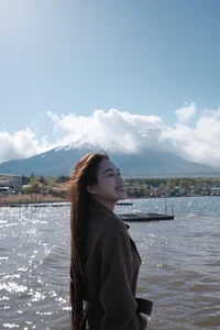 Miss Vietnam Do Thi Ha and Businessman Nguyen Viet Vuong’s Elegant Japan Getaway: Travel Highlights and Fashion - image 6