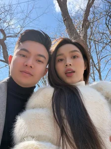Miss Vietnam Do Thi Ha and Businessman Nguyen Viet Vuong’s Elegant Japan Getaway: Travel Highlights and Fashion - image 4