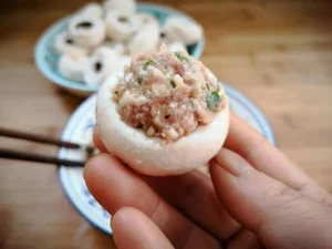 The Selenium-Rich White Vegetable: A Superfood Recipe for Immunity and Delicious Stuffed Meat Dishes - image 9