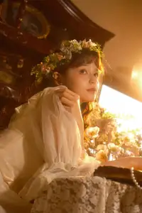Qiu Qiu in YiTuYu Vol.8546: Dreamy Vintage Serenity Amidst Golden Hour Blooms - image 9