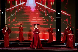 Stunning Ao Dai Showcase: Miss Tourism Vietnam 2024 Contestants Celebrate Cultural Heritage - image 4