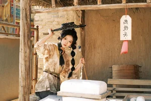 Modern Artistic Expression: YiTuYu Art Language Vol.7722 with Zhi Zhi Yang - image 25