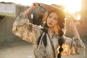 Modern Artistic Expression: YiTuYu Art Language Vol.7722 with Zhi Zhi Yang - image 16