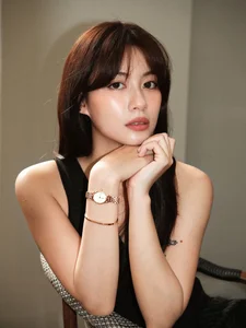 Stunning Beauties: Meet the Gorgeous Girlfriends of Top Vietnamese Showbiz Heartthrobs - image 3