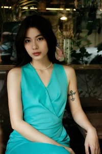 Stunning Beauties: Meet the Gorgeous Girlfriends of Top Vietnamese Showbiz Heartthrobs - image 18