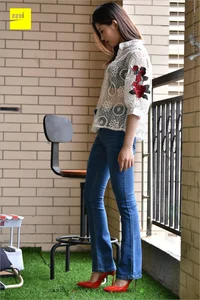 Guang Yan - Jeans and Red High Heels IESS Sizu Biandang 224 - image 49