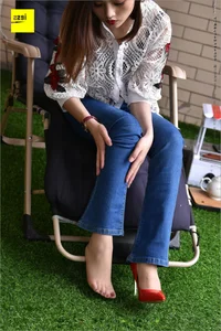 Guang Yan - Jeans and Red High Heels IESS Sizu Biandang 224 - image 41